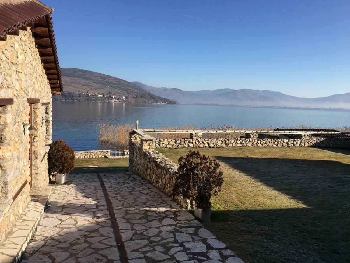 The Little Stone House By The Lake Kastoria Eksteriør billede