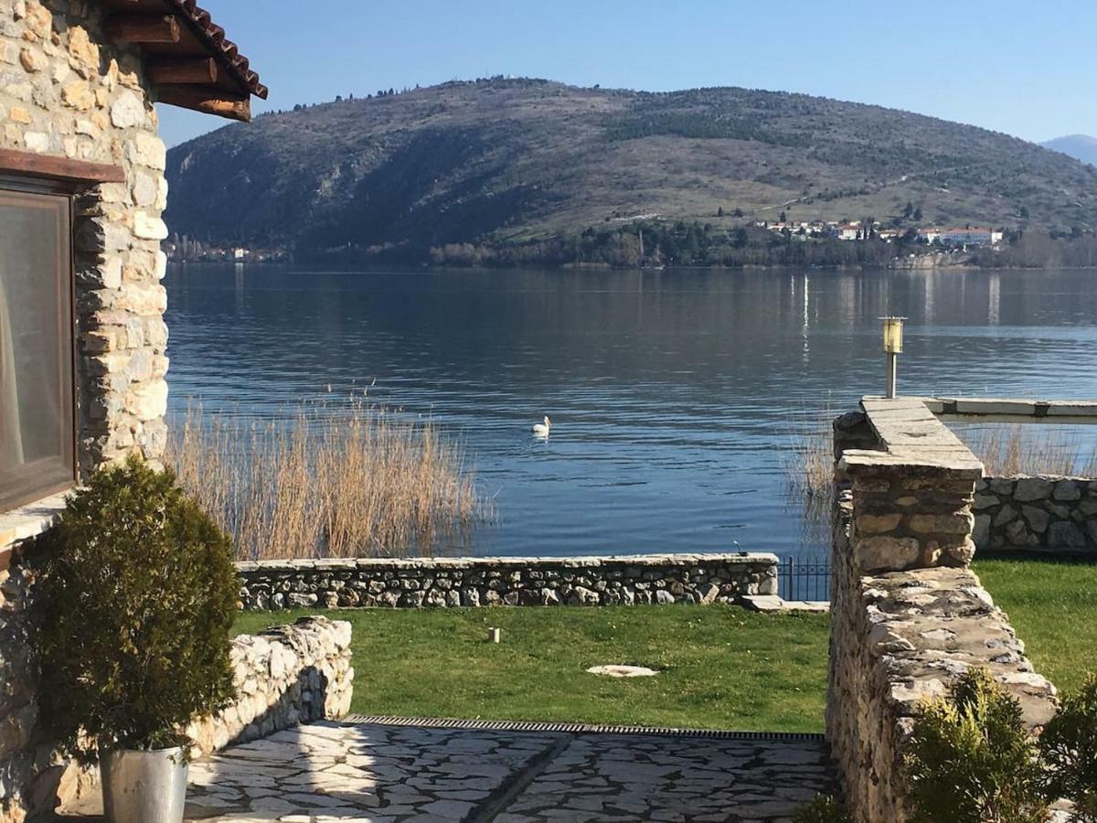 The Little Stone House By The Lake Lejlighed Kastoria Eksteriør billede